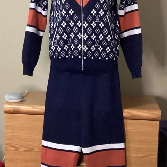 Sweatshirt set - Picture 2 of 5